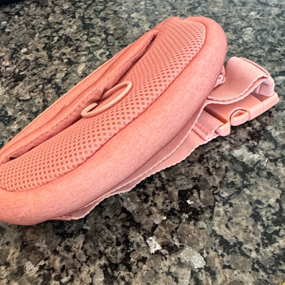 Reebok pink Belt Bag EUC - Picture 13 of 13